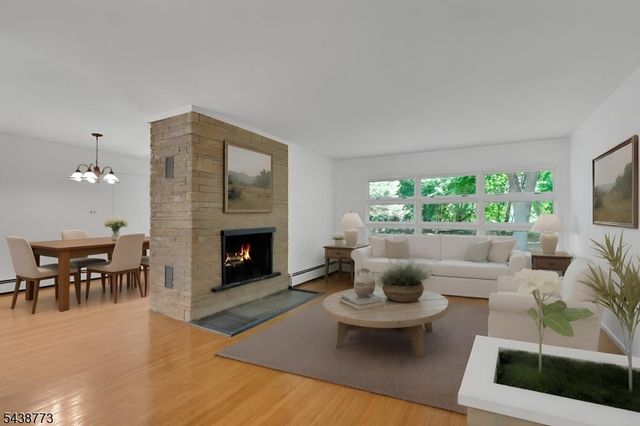403 W Oakland Ave, Oakland Boro, NJ 07436