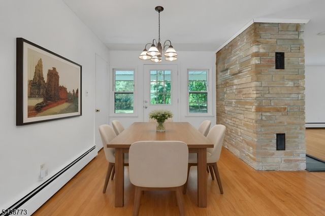 403 W Oakland Ave, Oakland Boro, NJ 07436