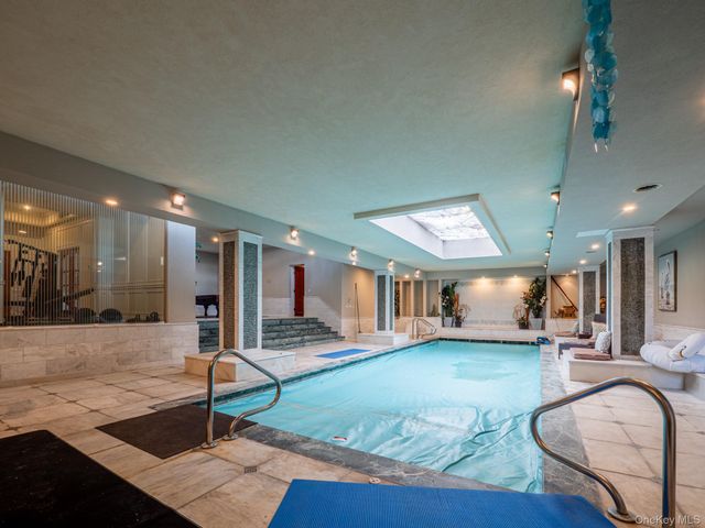 Address unavailable.