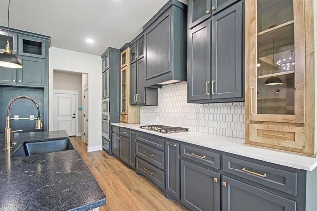 10849 Turkey Trot Trail, Guthrie, OK 73044