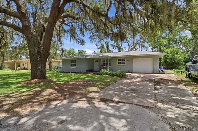 2811 Monroe Street W, Inverness, FL 34453