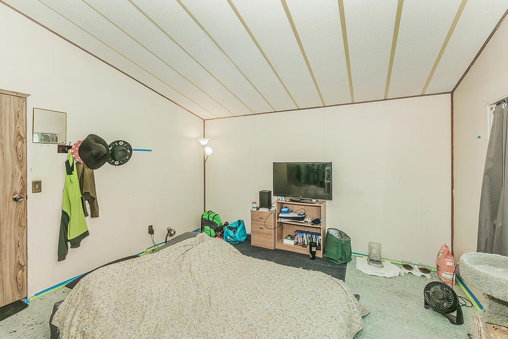 Image 18 of property listing at 17423 Bluewater Bay Lane, Friant, CA 93626