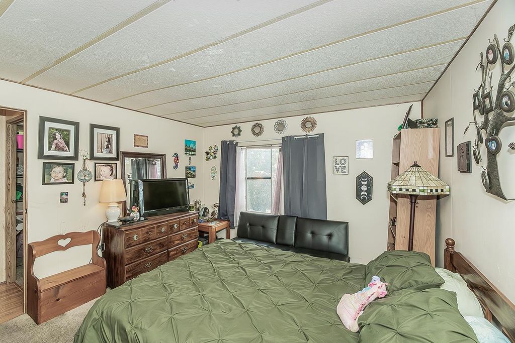 Image 23 of property listing at 17423 Bluewater Bay Lane, Friant, CA 93626