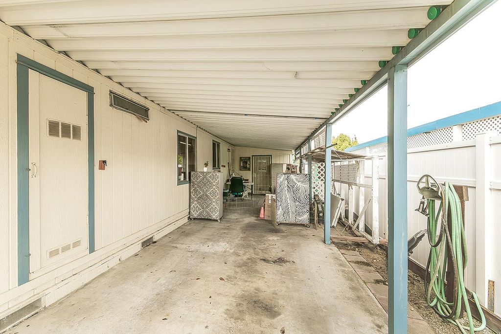 Image 35 of property listing at 17423 Bluewater Bay Lane, Friant, CA 93626