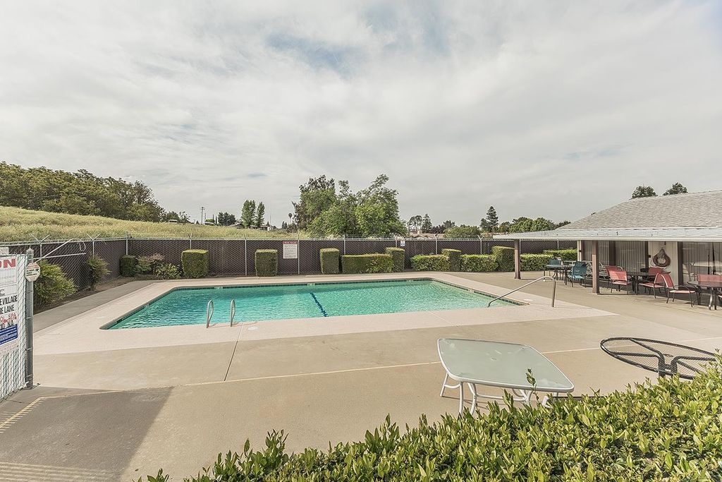 Image 38 of property listing at 17423 Bluewater Bay Lane, Friant, CA 93626