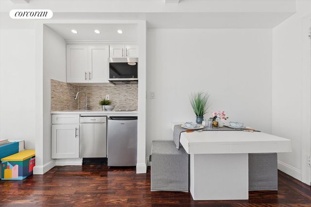 45 Tudor City Pl Apt 2019, New York City, NY 10017