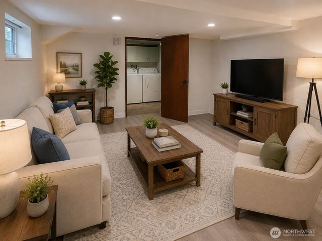 5426 Green Lake Way N, Seattle, WA 98103