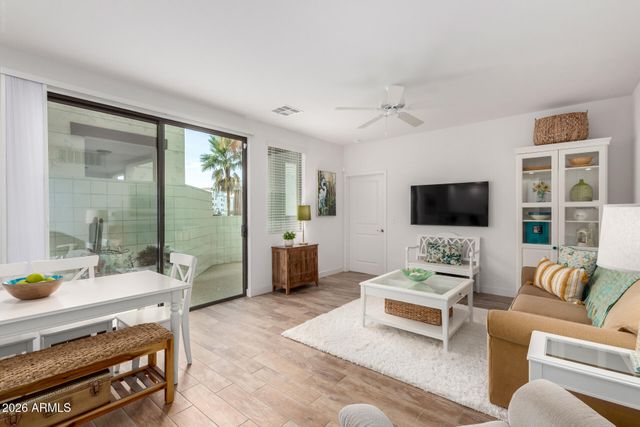 2511 W QUEEN CREEK Road 174, Chandler, AZ 85248
