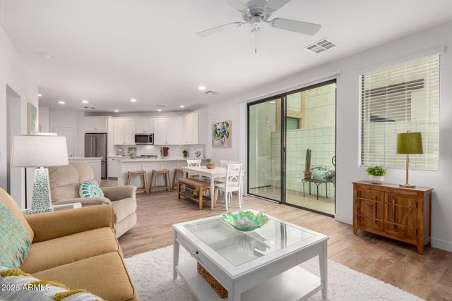 2511 W QUEEN CREEK Road 174, Chandler, AZ 85248