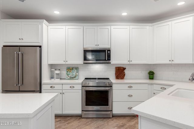 2511 W QUEEN CREEK Road 174, Chandler, AZ 85248