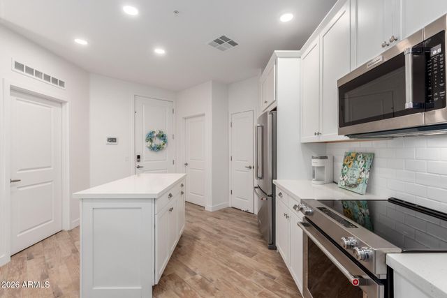 2511 W QUEEN CREEK Road 174, Chandler, AZ 85248