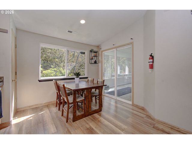 10517 Ne 45TH Ave, Vancouver, WA 98686