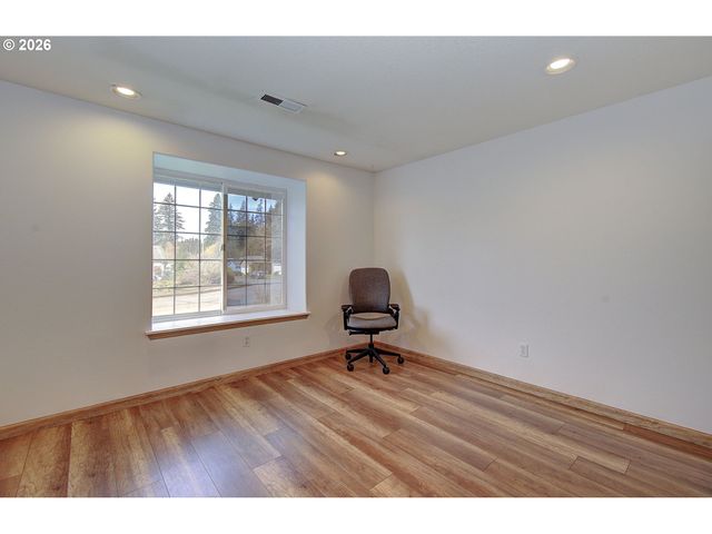 10517 Ne 45TH Ave, Vancouver, WA 98686