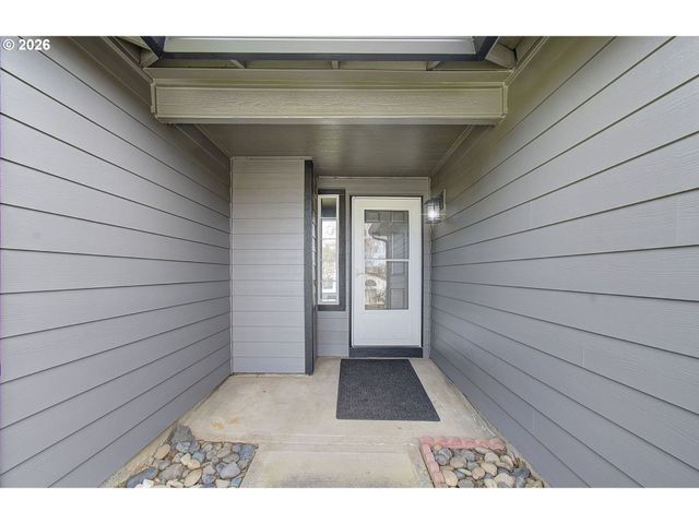 10517 Ne 45TH Ave, Vancouver, WA 98686