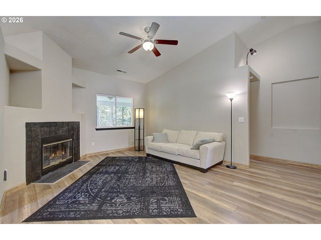 10517 Ne 45TH Ave, Vancouver, WA 98686