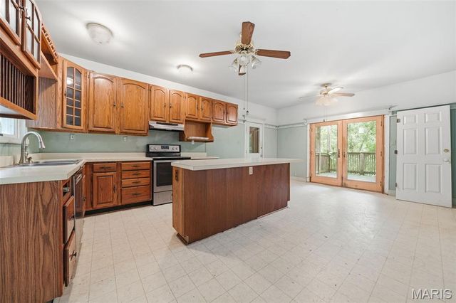 19111 Foxfire Forest Road, Wildwood, MO 63069