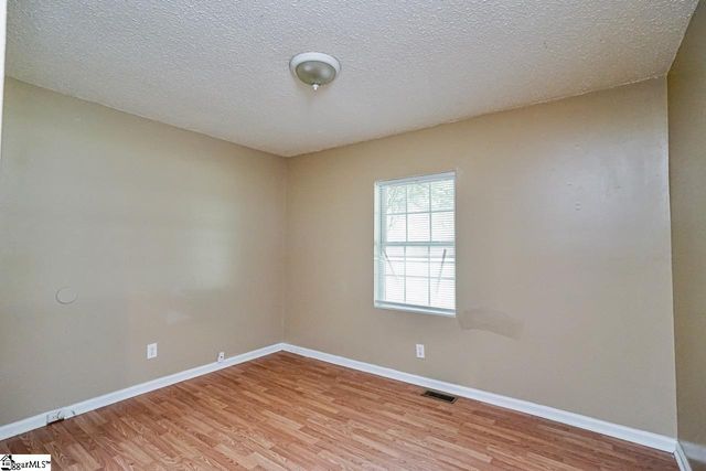 196 Mcarthur Street, Spartanburg, SC 29302