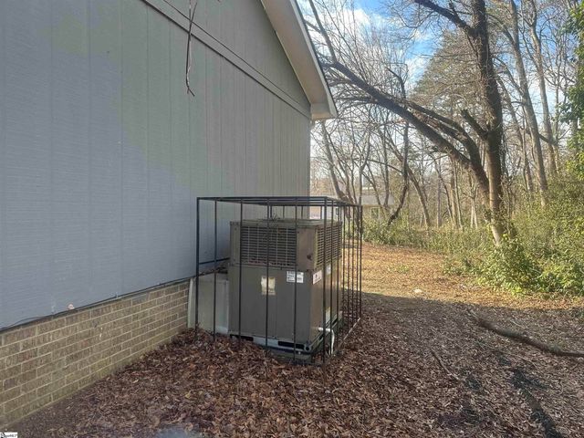 196 Mcarthur Street, Spartanburg, SC 29302