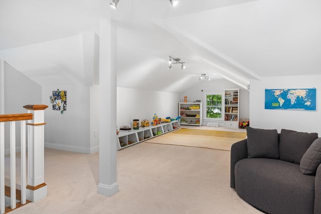 37 Stearns St, Newton, MA 02459
