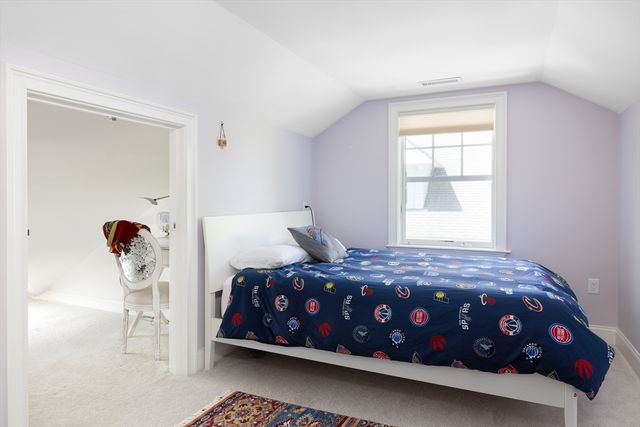 37 Stearns St, Newton, MA 02459