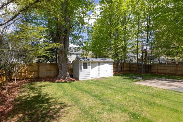 37 Stearns St, Newton, MA 02459
