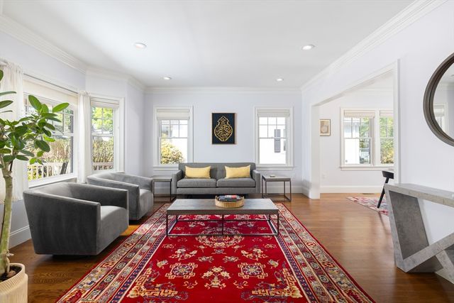 37 Stearns St, Newton, MA 02459