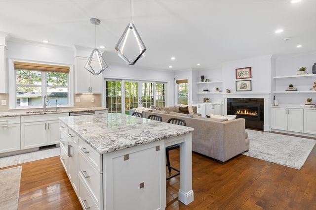 37 Stearns St, Newton, MA 02459