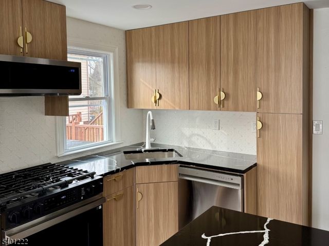 21 Lombardy Pl, Maplewood Twp., NJ 07040