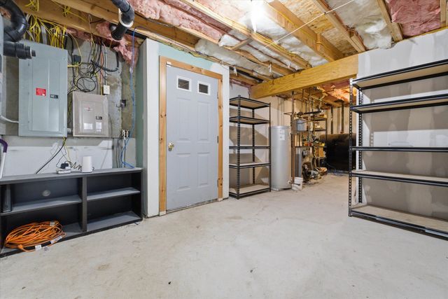 8 Matthews Road, Swanzey, NH 03446