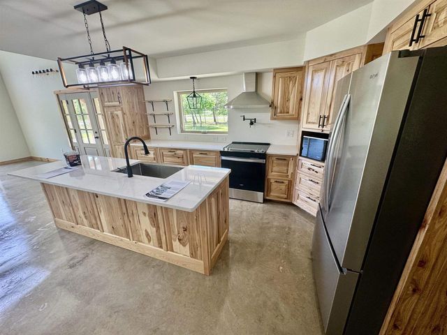 1919 Dakota Junction, Arkdale, WI 54613