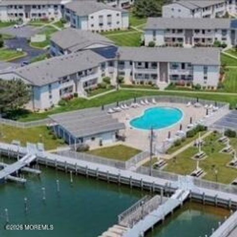 34 Wharfside Drive, Monmouth Beach, NJ 07750
