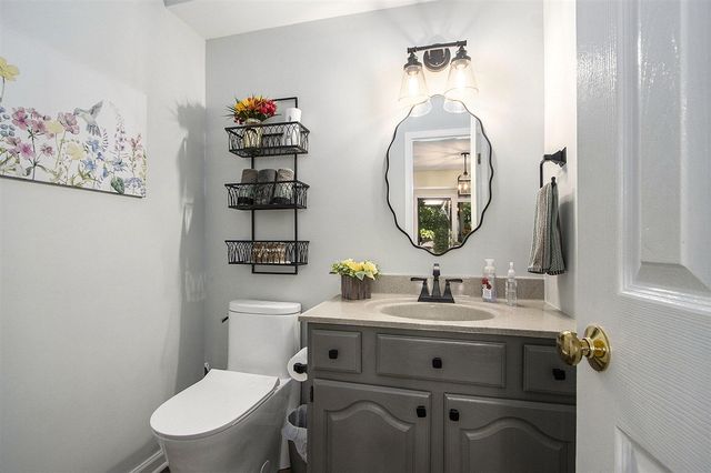 24 Heron Court, Plainwell, MI 49080