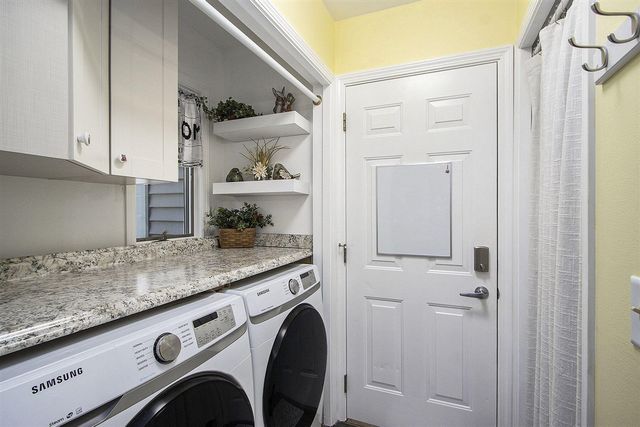 24 Heron Court, Plainwell, MI 49080