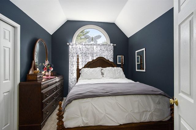 24 Heron Court, Plainwell, MI 49080