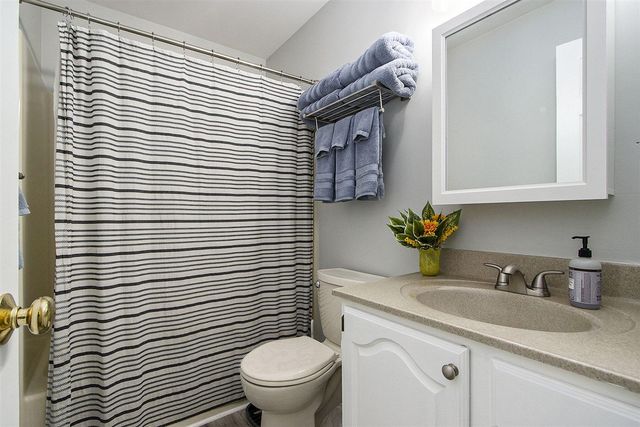 24 Heron Court, Plainwell, MI 49080