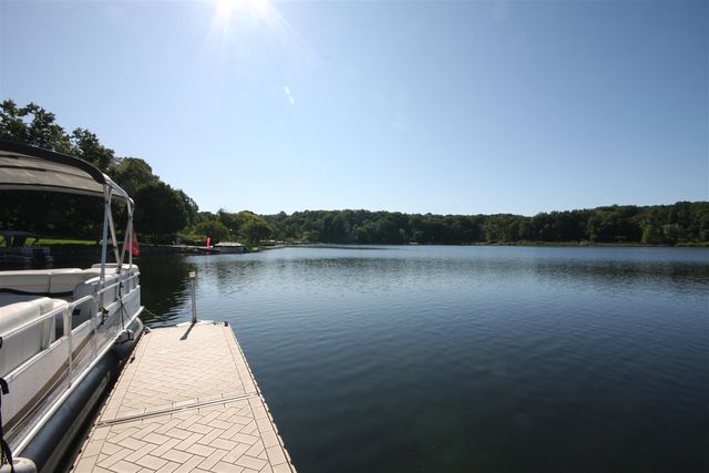 24 Heron Court, Plainwell, MI 49080