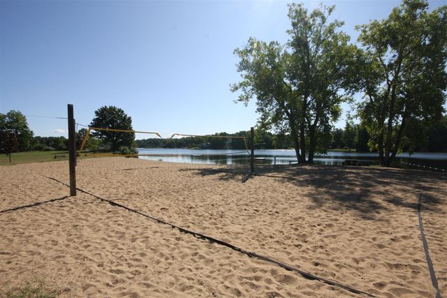 24 Heron Court, Plainwell, MI 49080