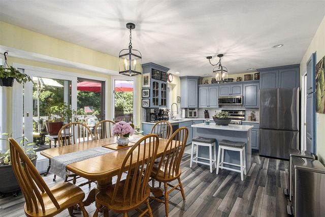 24 Heron Court, Plainwell, MI 49080