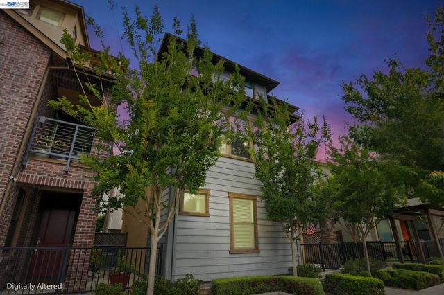516 Palmer Ave, Hayward, CA 94541
