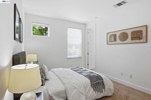 516 Palmer Ave, Hayward, CA 94541