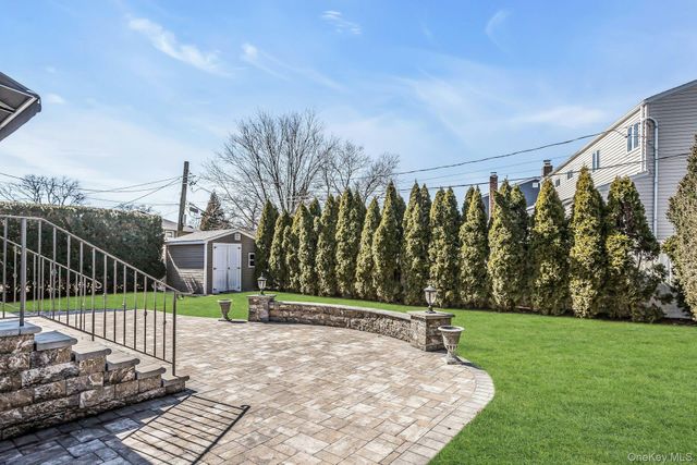 71 Lea Ann Terrace, Wantagh, NY 11793