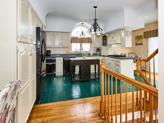 301 Madison, Fall River, MA 02720