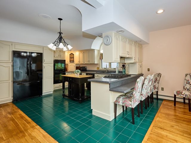 301 Madison, Fall River, MA 02720