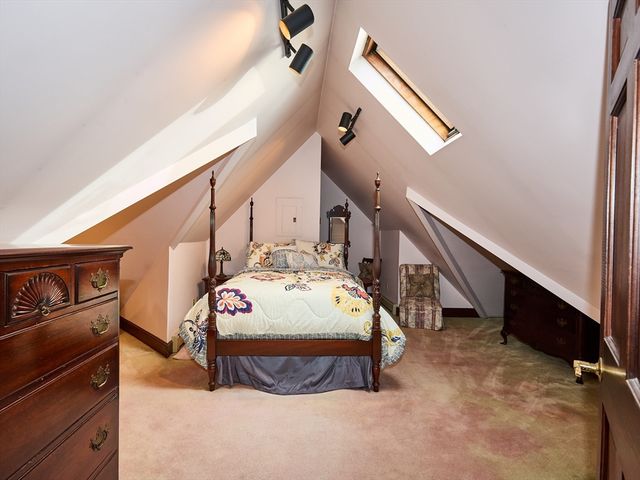 301 Madison, Fall River, MA 02720