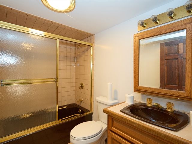 301 Madison, Fall River, MA 02720