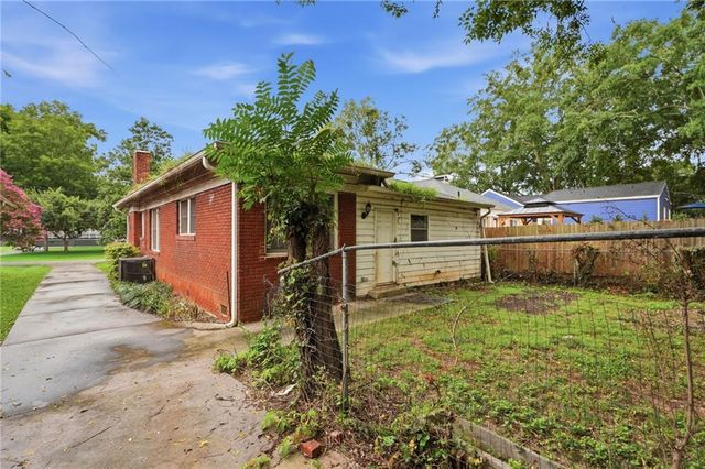 675 Holderness Street SW, Atlanta, GA 30310
