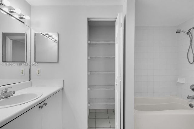 2401 W Preserve Way 204, Miramar, FL 33025