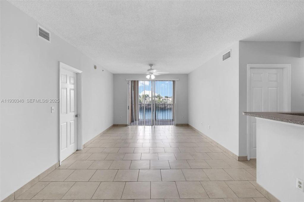 Image 3 of property listing at 2401 W Preserve Way 204, Miramar, FL 33025