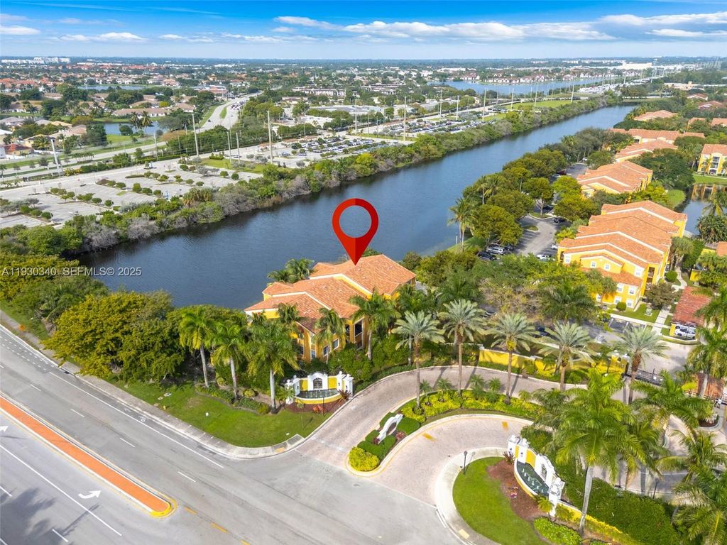 Image 38 of property listing at 2401 W Preserve Way 204, Miramar, FL 33025