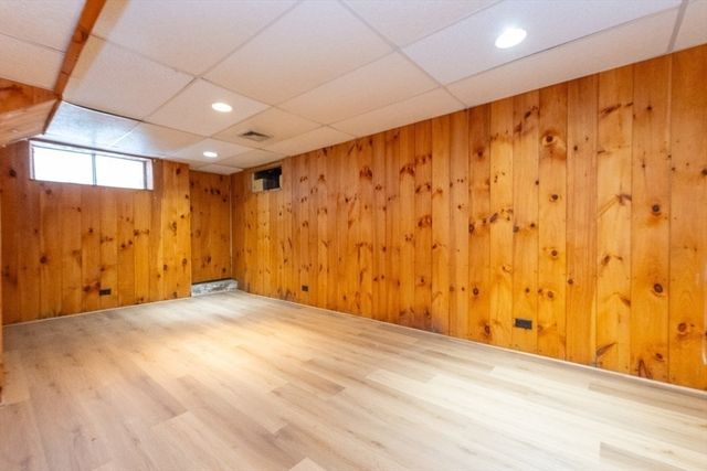 107 Day St, Newton, MA 02466